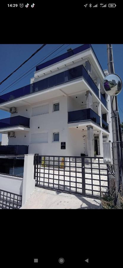 Royal Residence Bar Exterior photo